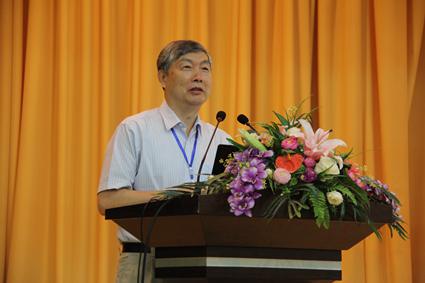 机械教指委主任委员中国工程院院士李培根教授作主题报告