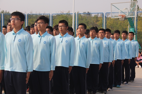 赢博在线手机版(大中国区)2014级新生军训剪影（组图）